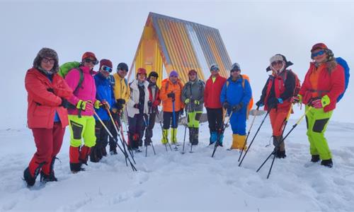 صعود زمستانی به قله شیرباد